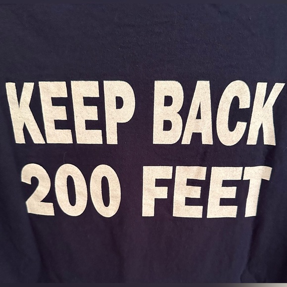 FDNY VTG Men's Sz-M Blue T Shirt Graphic Keep Back 200 Feet Fire Department NYC! - Picture 6 of 6
